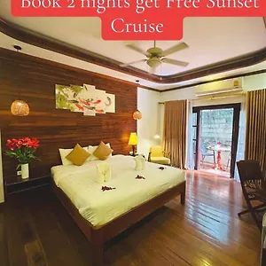 Mekong Charm River View 4* Luang Prabang
