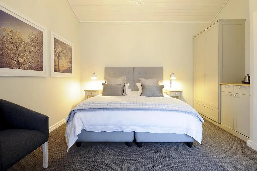 Guest house Evertsdal Guesthouse Durbanville